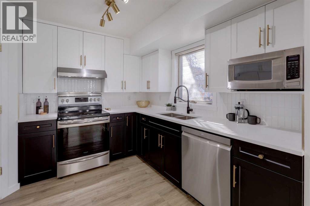 472 Killarney Glen Court Sw, Calgary, Alberta  T3E 7H4 - Photo 2 - A2278757