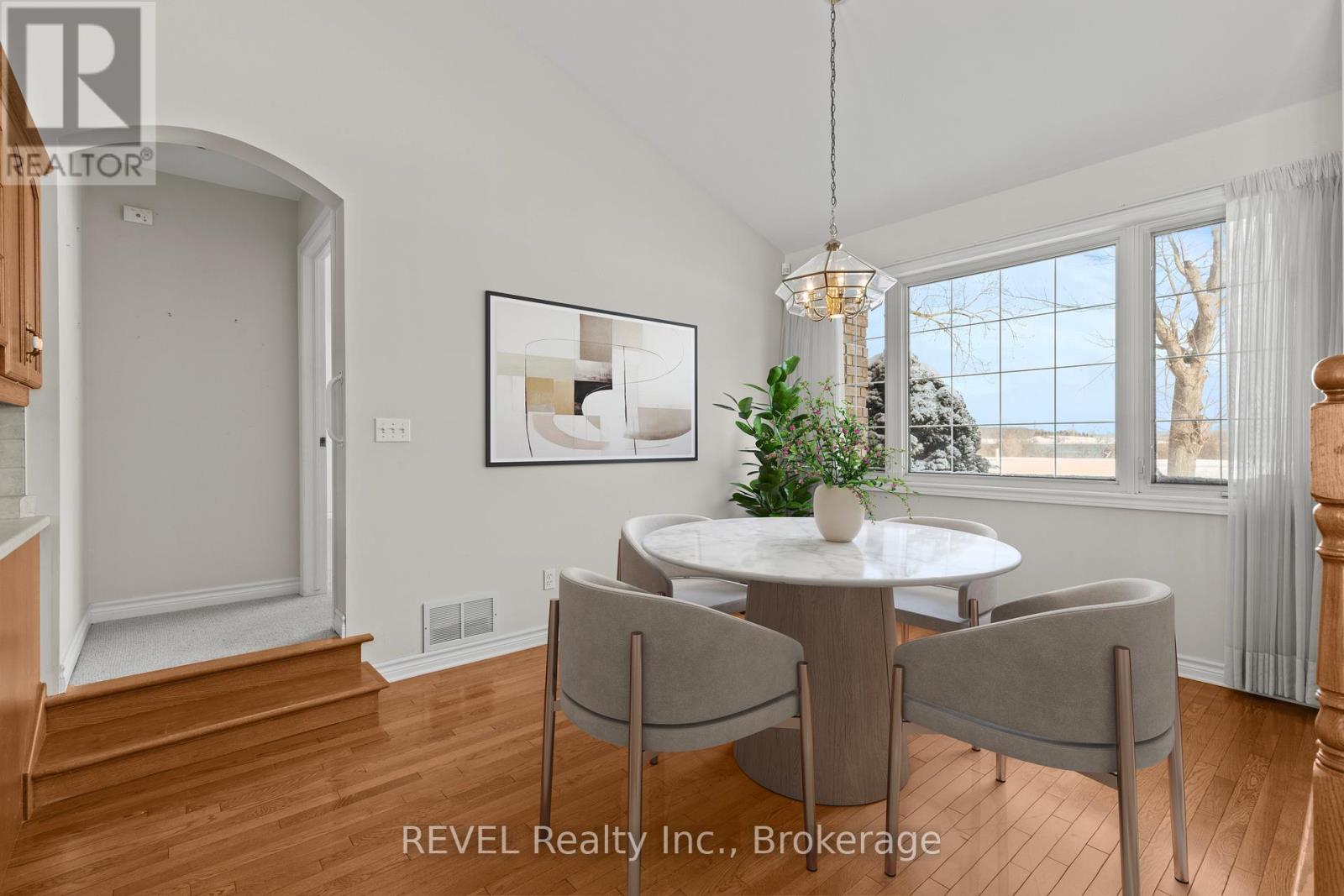 2765 Niagara Parkway, Fort Erie (Black Creek), Ontario  L2A 5M4 - Photo 20 - X12715232