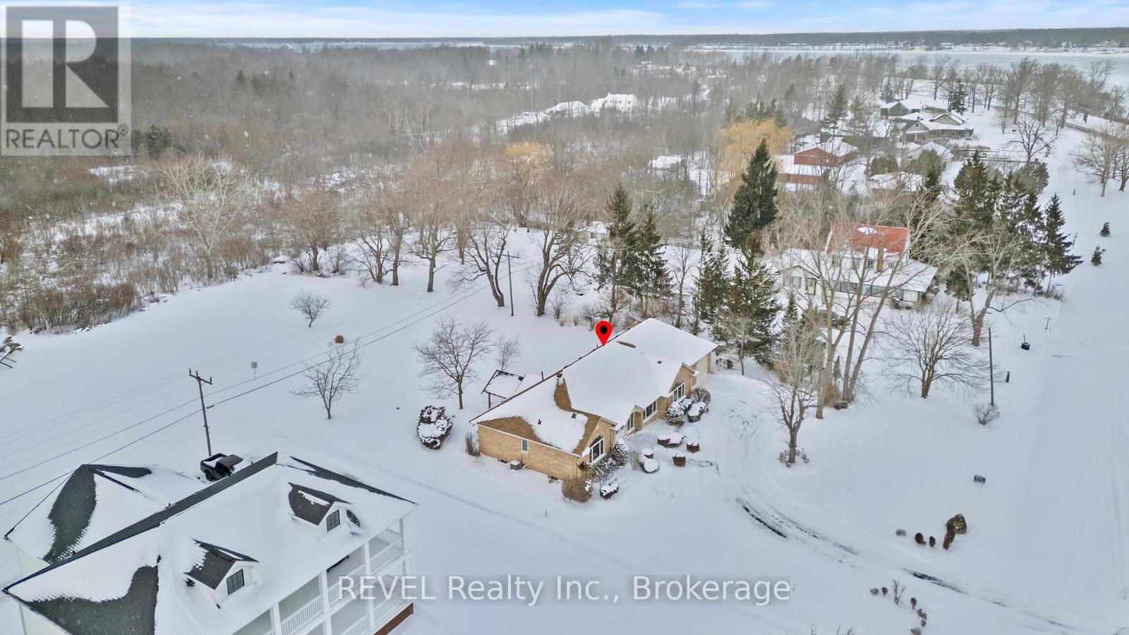 2765 Niagara Parkway, Fort Erie (Black Creek), Ontario  L2A 5M4 - Photo 38 - X12715232