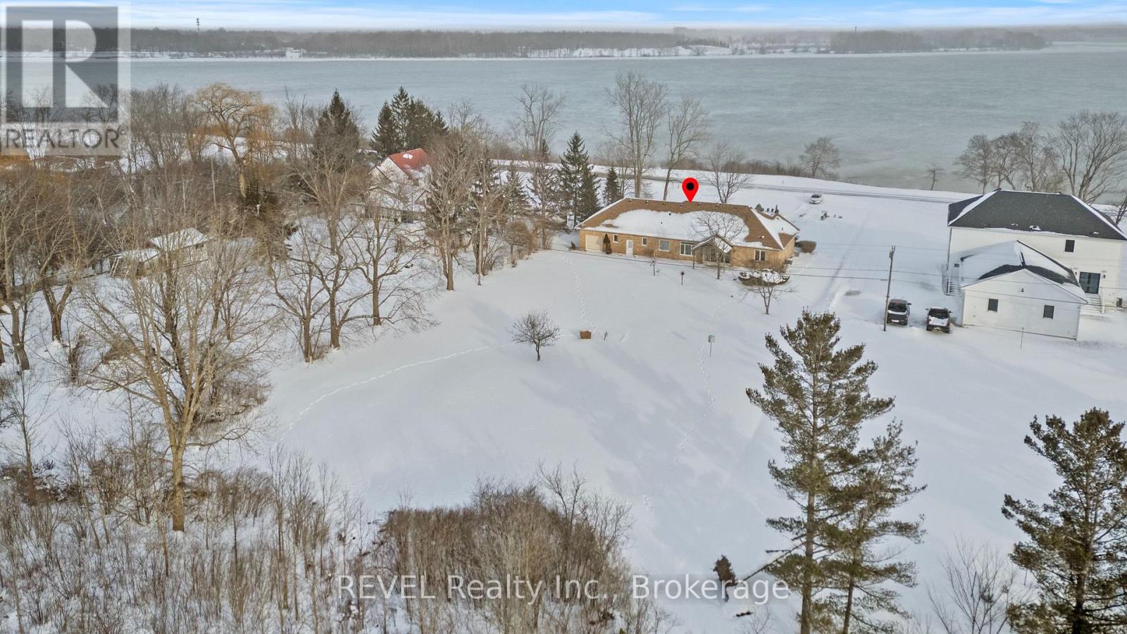 2765 Niagara Parkway, Fort Erie (Black Creek), Ontario  L2A 5M4 - Photo 40 - X12715232