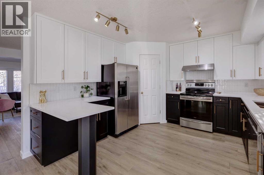 472 Killarney Glen Court Sw, Calgary, Alberta  T3E 7H4 - Photo 1 - A2278757