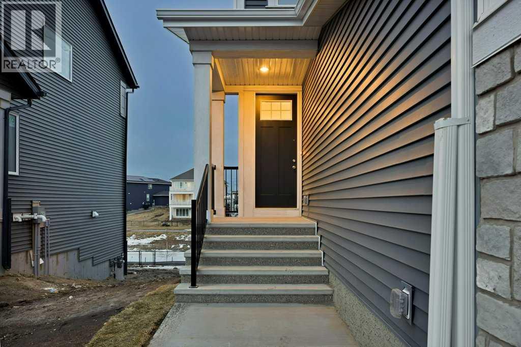 561 Chelsea Gardens, Chestermere, Alberta  T1X 2V4 - Photo 4 - A2280508