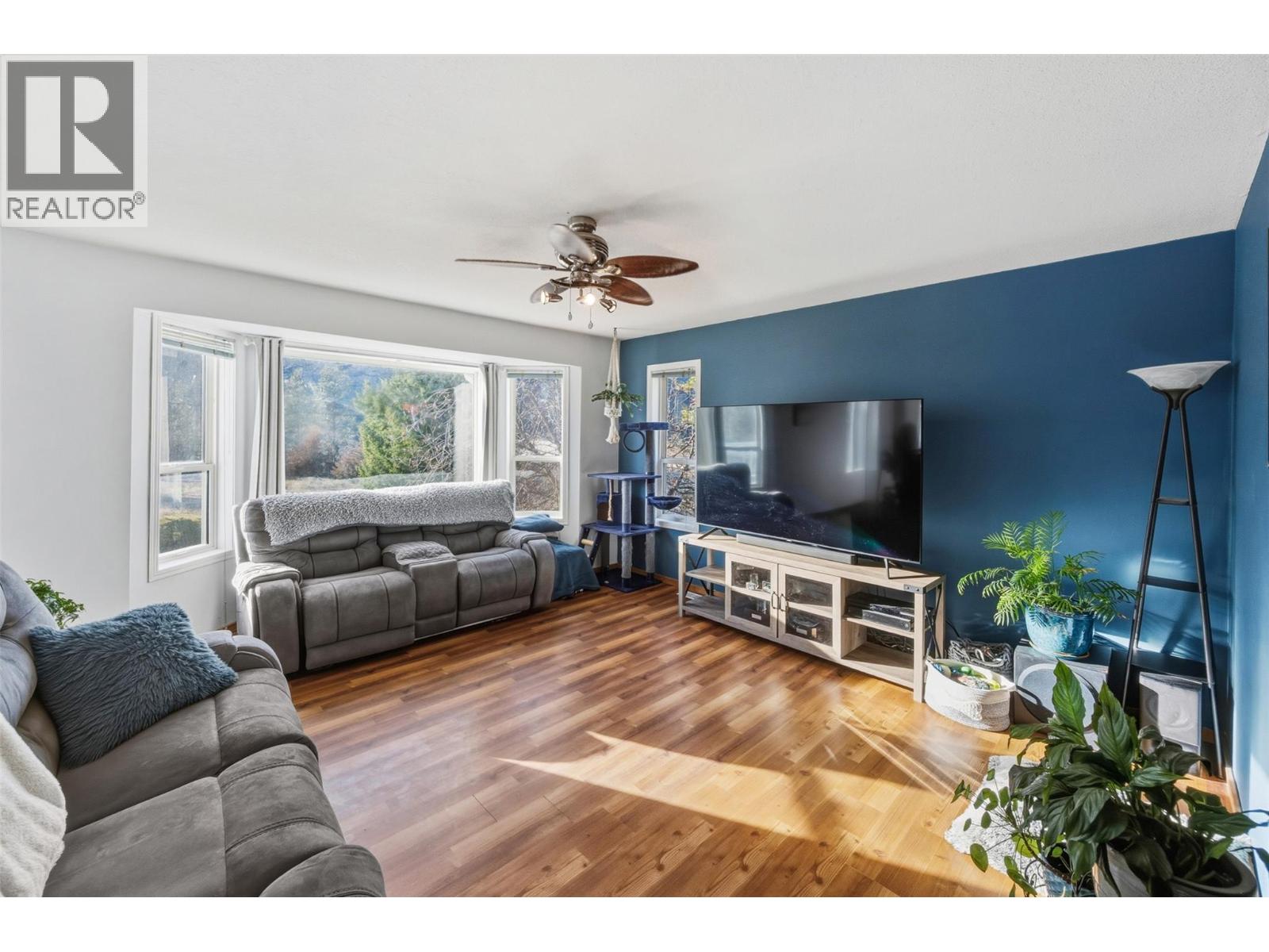 1721 Wallis Road, Okanagan Falls, British Columbia  V0H 1R2 - Photo 5 - 10373227