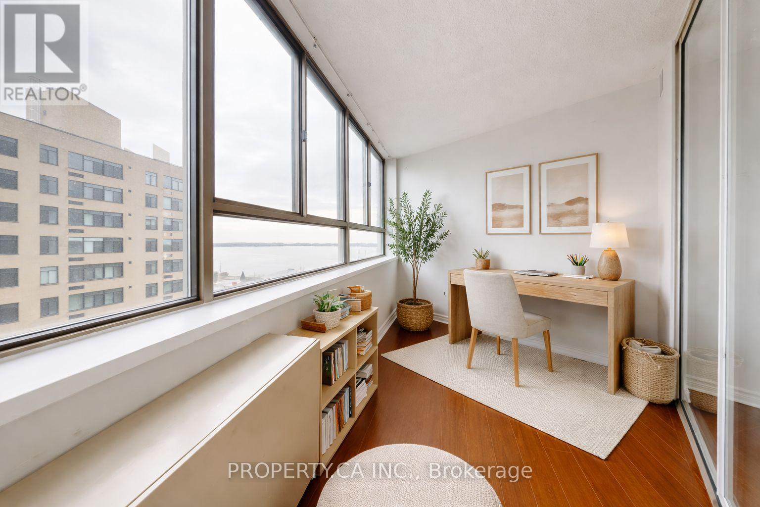 1606 - 260 Queens Quay W, Toronto, Ontario  M5J 2N3 - Photo 16 - C12715186