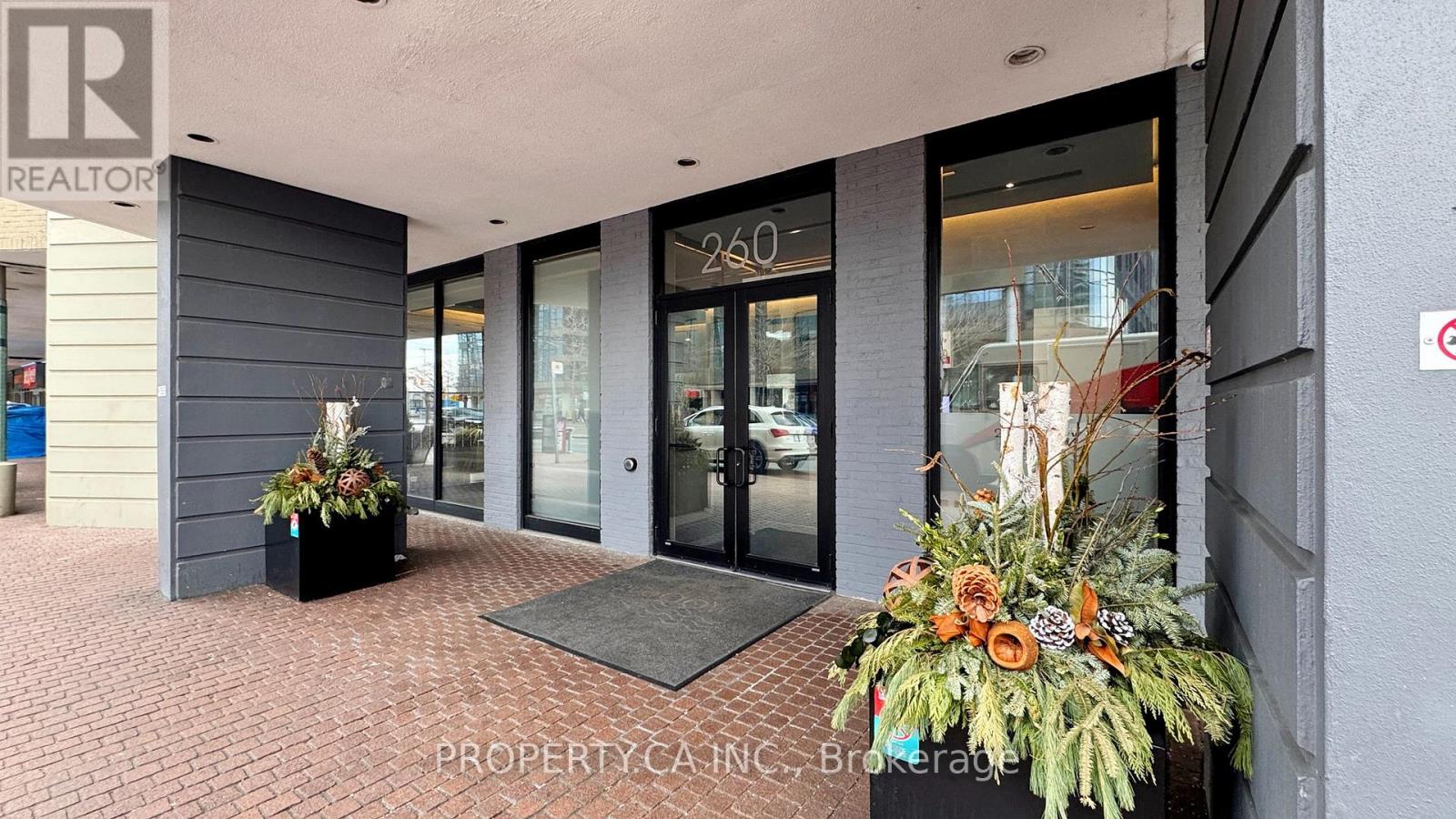 1606 - 260 Queens Quay W, Toronto, Ontario  M5J 2N3 - Photo 2 - C12715186