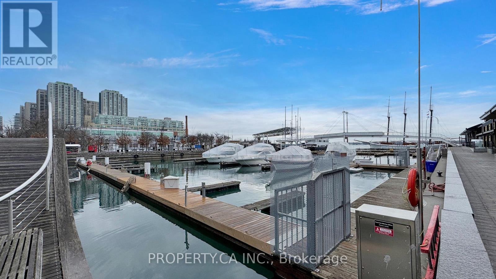 1606 - 260 Queens Quay W, Toronto, Ontario  M5J 2N3 - Photo 24 - C12715186