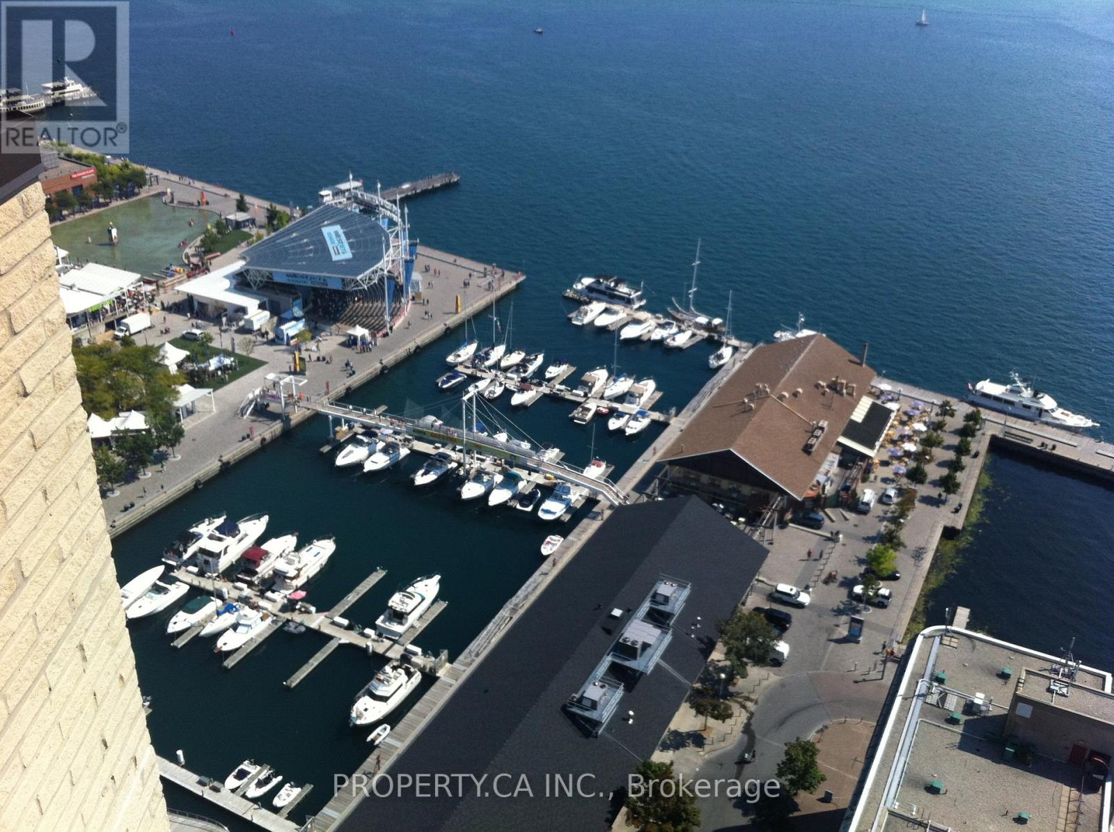 1606 - 260 Queens Quay W, Toronto, Ontario  M5J 2N3 - Photo 25 - C12715186