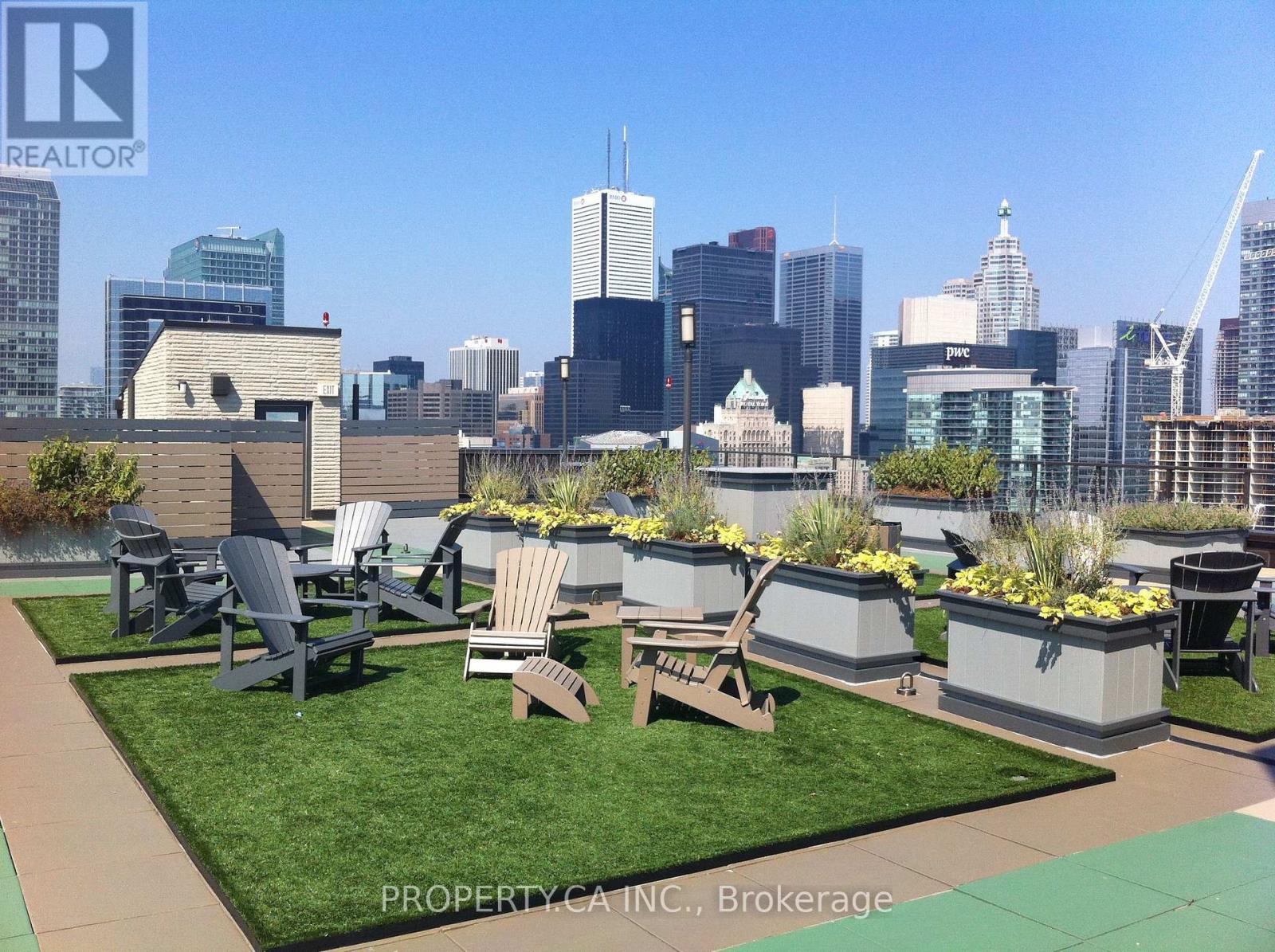 1606 - 260 Queens Quay W, Toronto, Ontario  M5J 2N3 - Photo 28 - C12715186