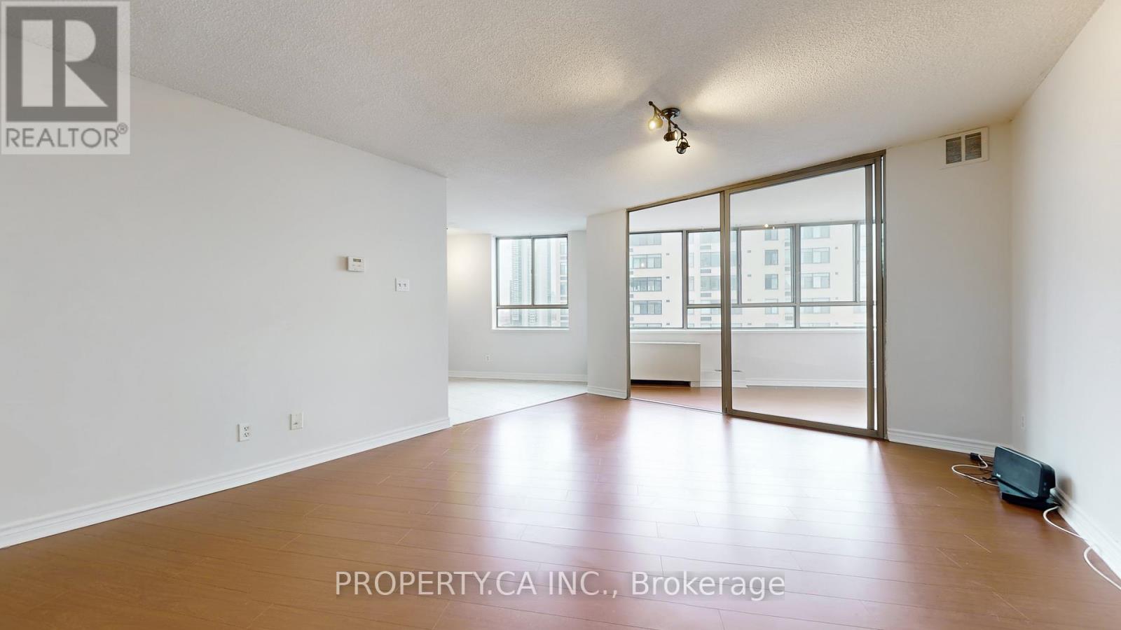 1606 - 260 Queens Quay W, Toronto, Ontario  M5J 2N3 - Photo 6 - C12715186