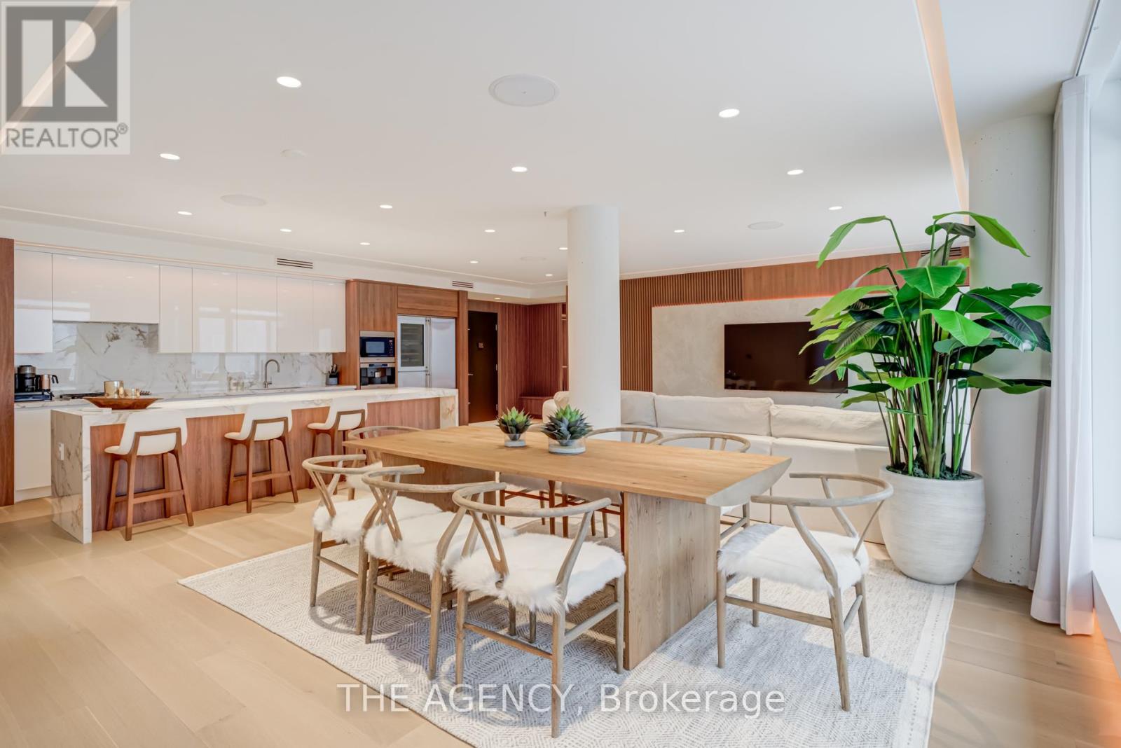 Ph1105 - 75 Portland Street N, Toronto, Ontario  M5V 2M9 - Photo 10 - C12715234