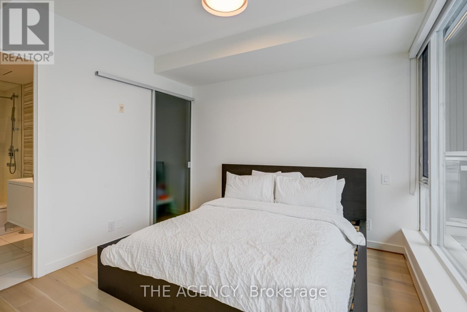 Ph1105 - 75 Portland Street N, Toronto, Ontario  M5V 2M9 - Photo 23 - C12715234