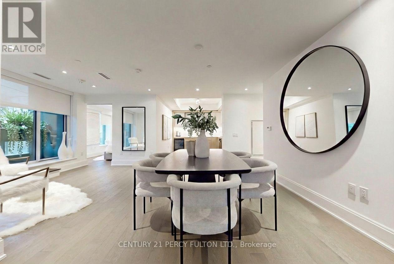 206 - 355 Bedford Park Avenue, Toronto, Ontario  M5M 0B2 - Photo 3 - C12696204