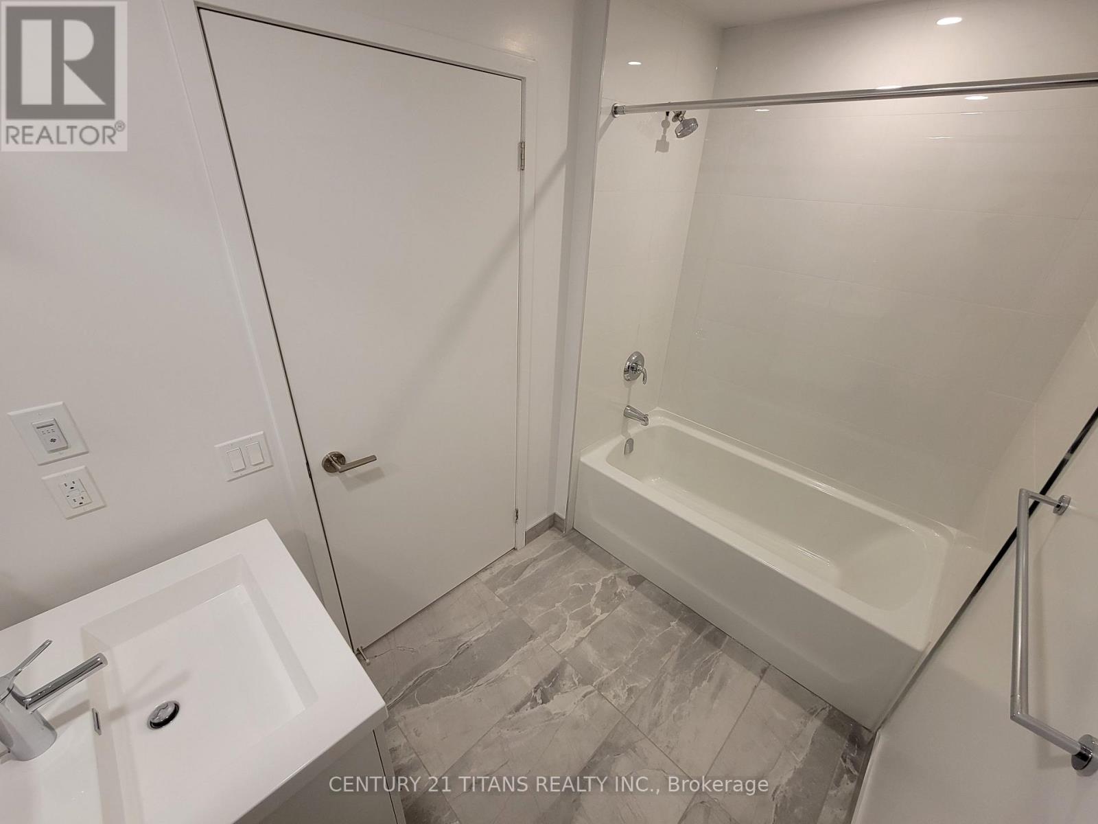 2106 - 50 O'neill Road, Toronto, Ontario  M3C 0R1 - Photo 15 - C12710182