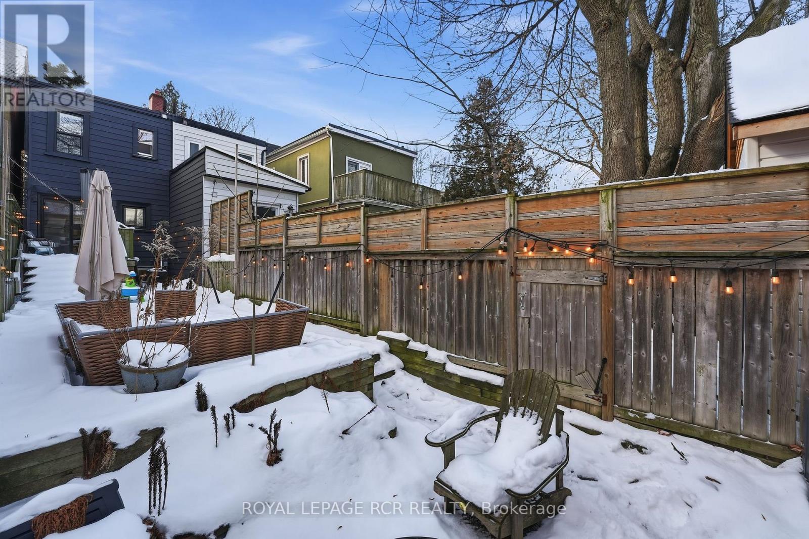 257 Rhodes Avenue, Toronto, Ontario  M4L 3A2 - Photo 32 - E12713630