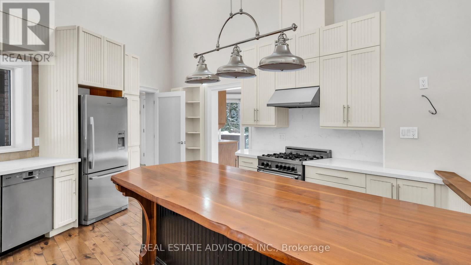 4997 Davis Drive, Whitchurch-Stouffville, Ontario  L4A 1Z1 - Photo 15 - N12556712