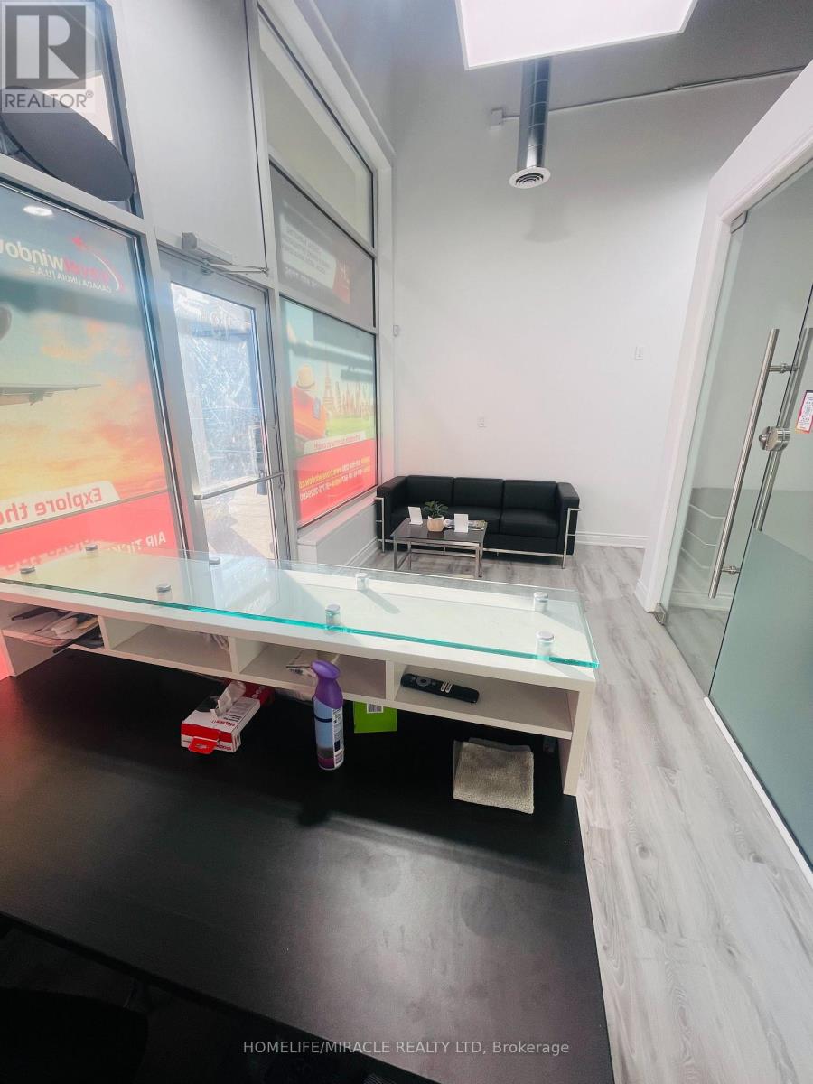 131 - 1065 Canadian Place, Mississauga, Ontario  L4W 0C2 - Photo 3 - W12410578