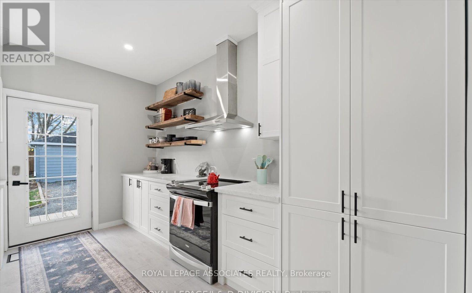 179 Church Street, Georgina, Ontario  L4P 1J4 - Photo 10 - N12715146