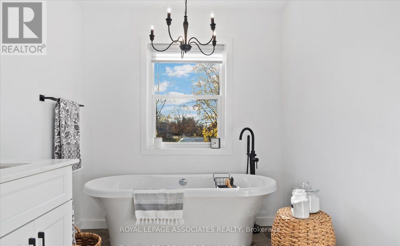 179 Church Street, Georgina, Ontario  L4P 1J4 - Photo 23 - N12715146