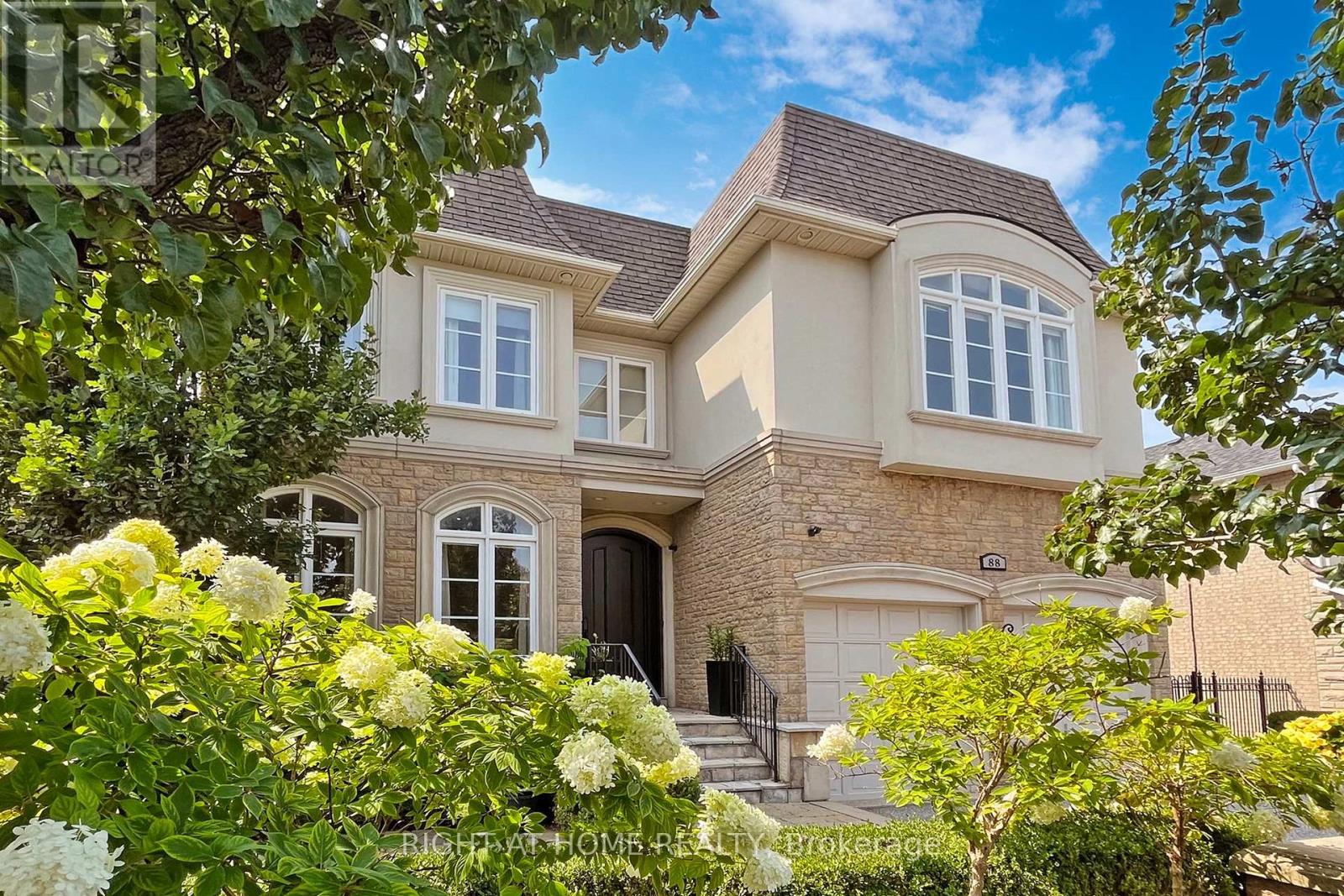 88 LANGTRY PLACE, Vaughan, Ontario