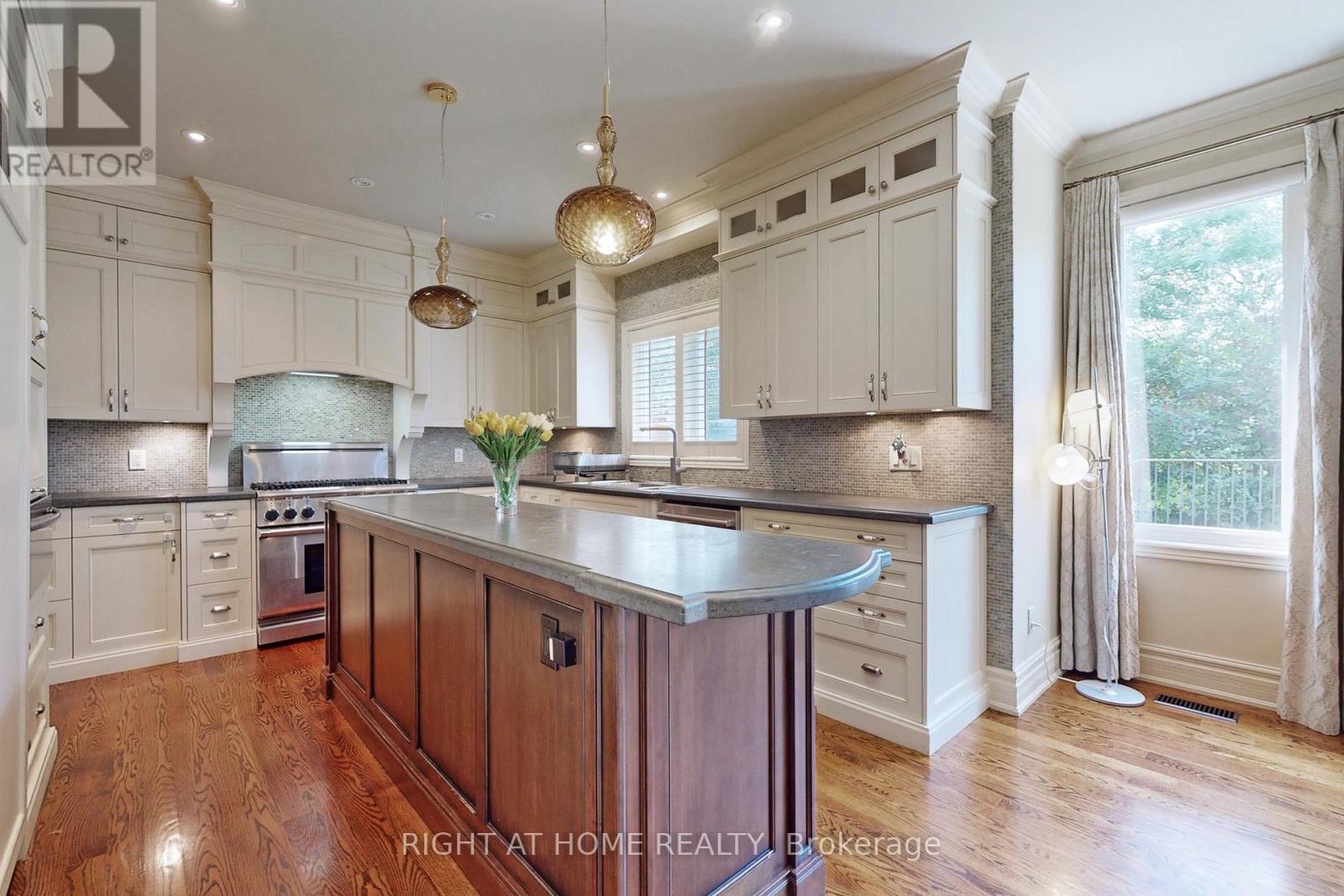 88 Langtry Place, Vaughan, Ontario  L4J 8L6 - Photo 15 - N12715178