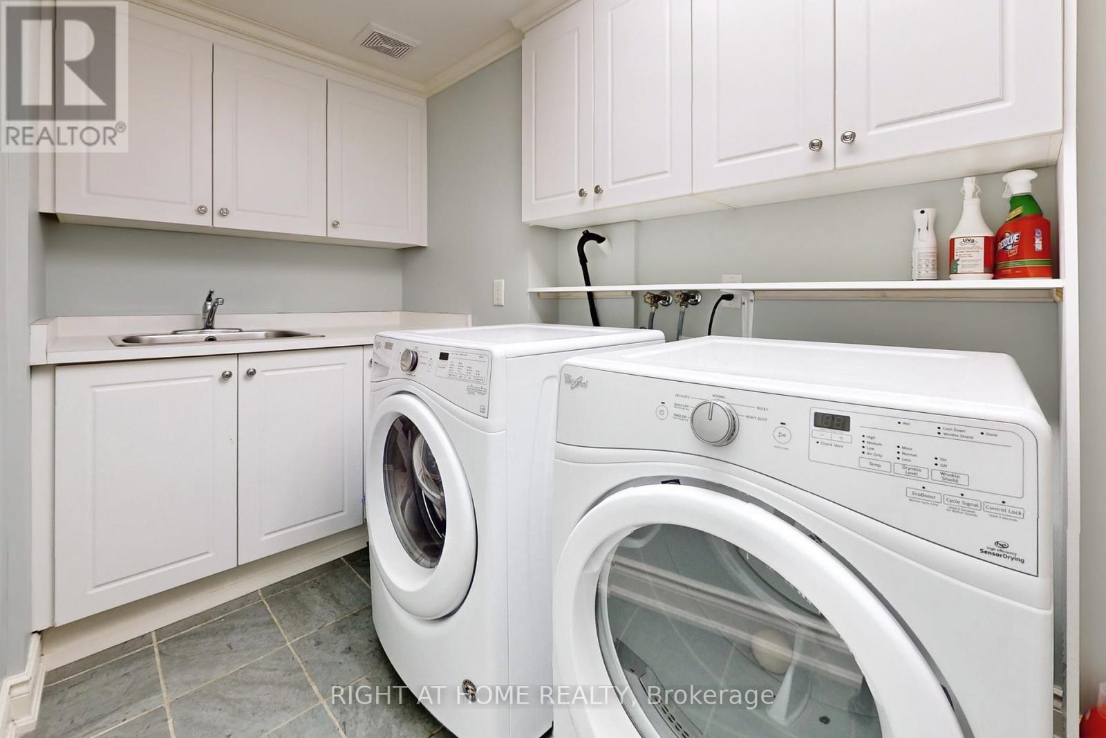 88 Langtry Place, Vaughan, Ontario  L4J 8L6 - Photo 32 - N12715178