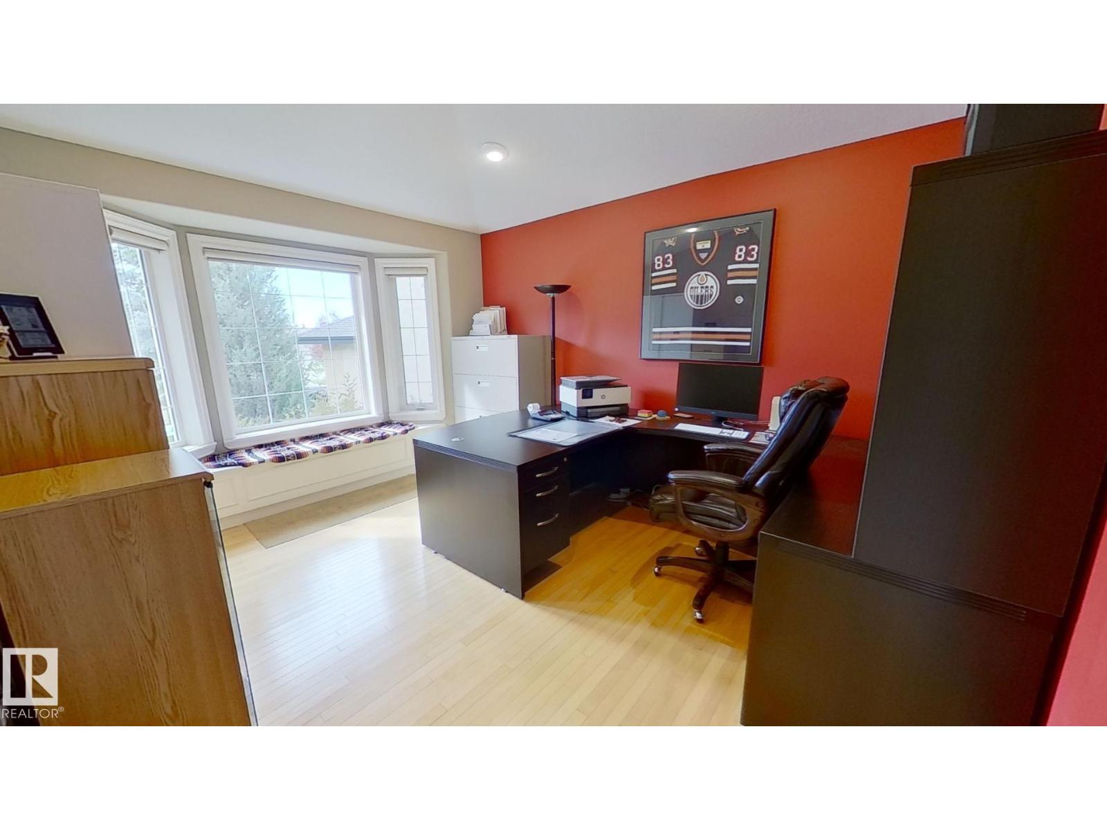 928 Thompson Pl Nw, Edmonton, Alberta  T6R 3K4 - Photo 13 - E4470587