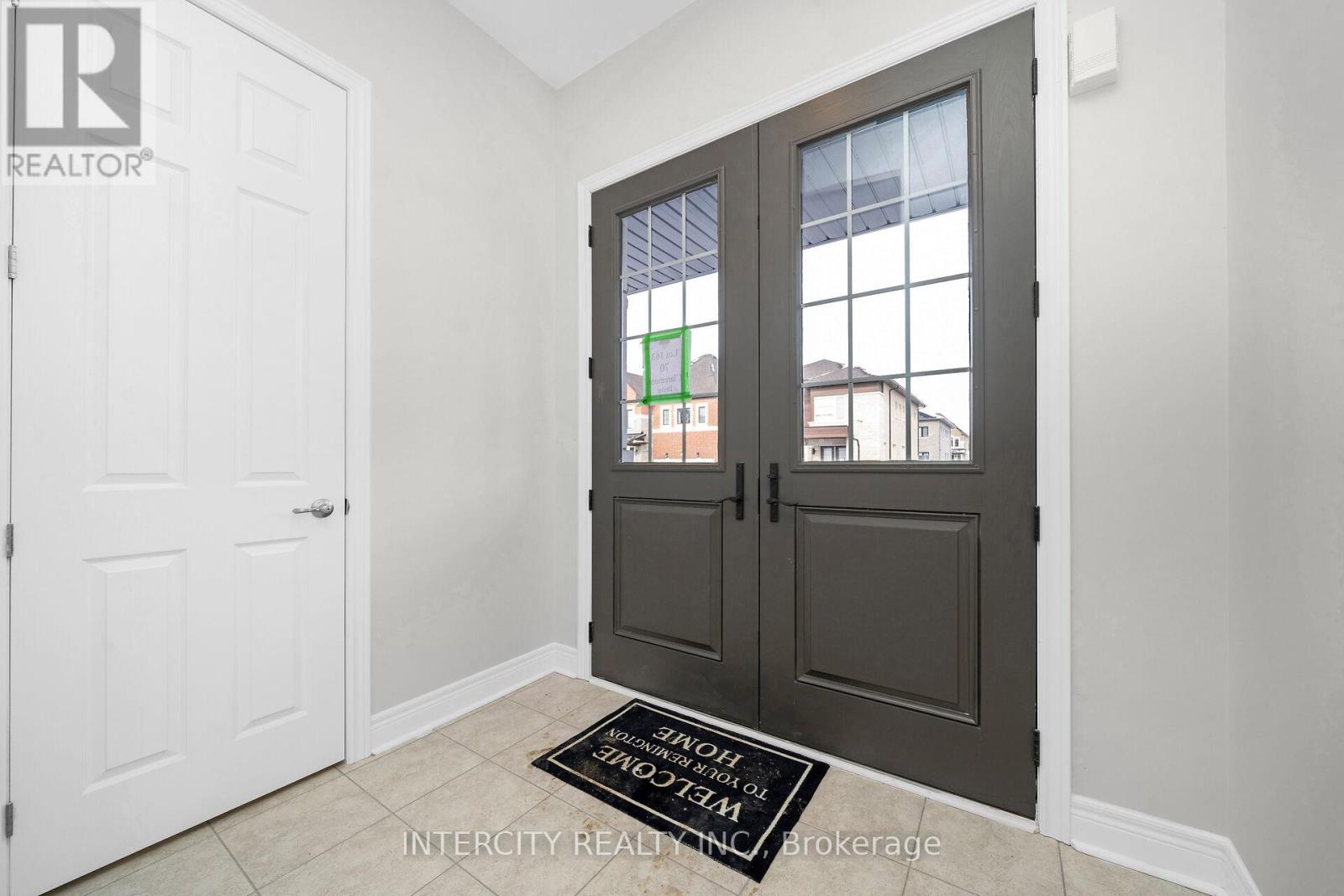 Lot 163 - 70 Claremont Drive, Brampton, Ontario  L6R 4E8 - Photo 3 - W12715144