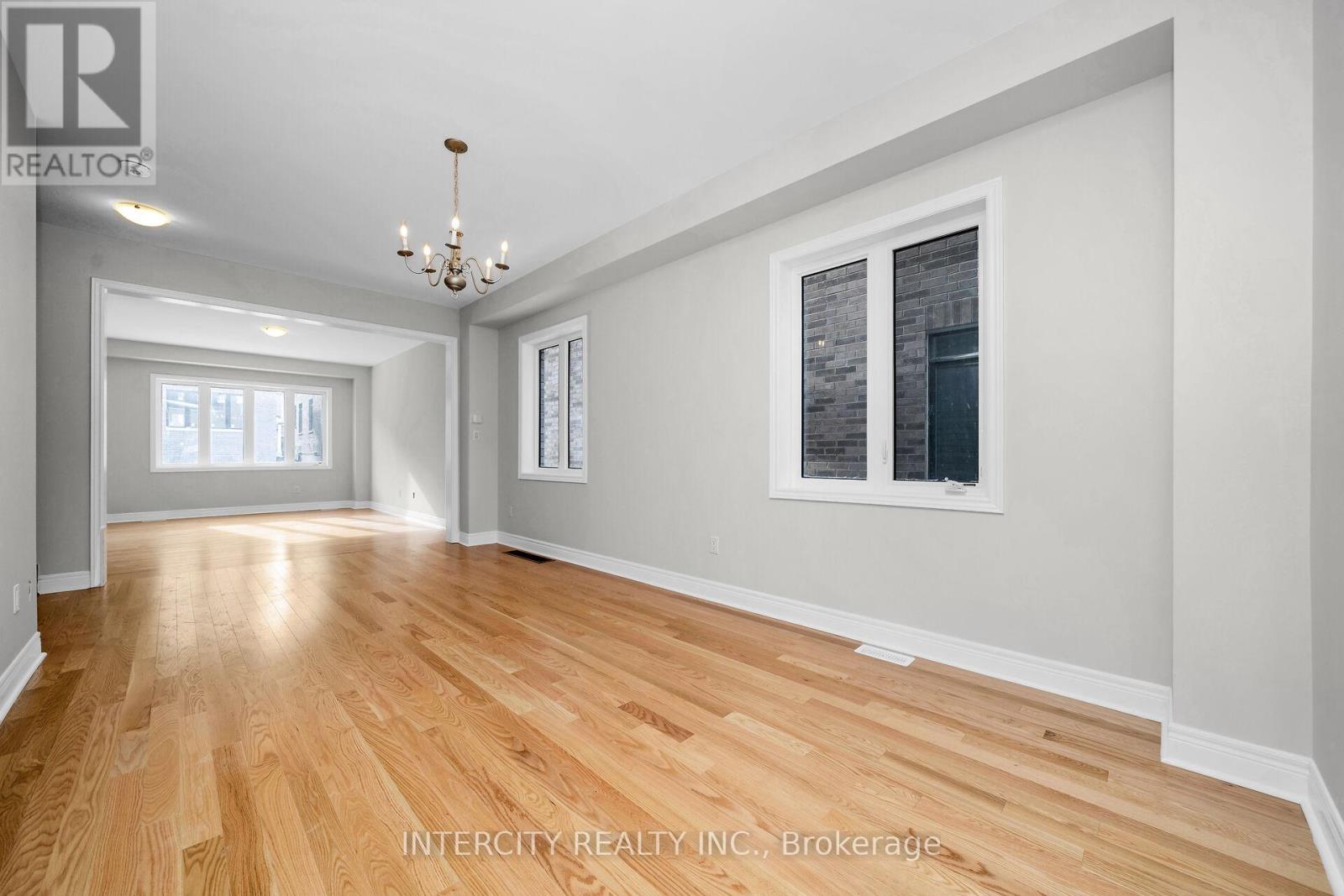 Lot 163 - 70 Claremont Drive, Brampton, Ontario  L6R 4E8 - Photo 5 - W12715144