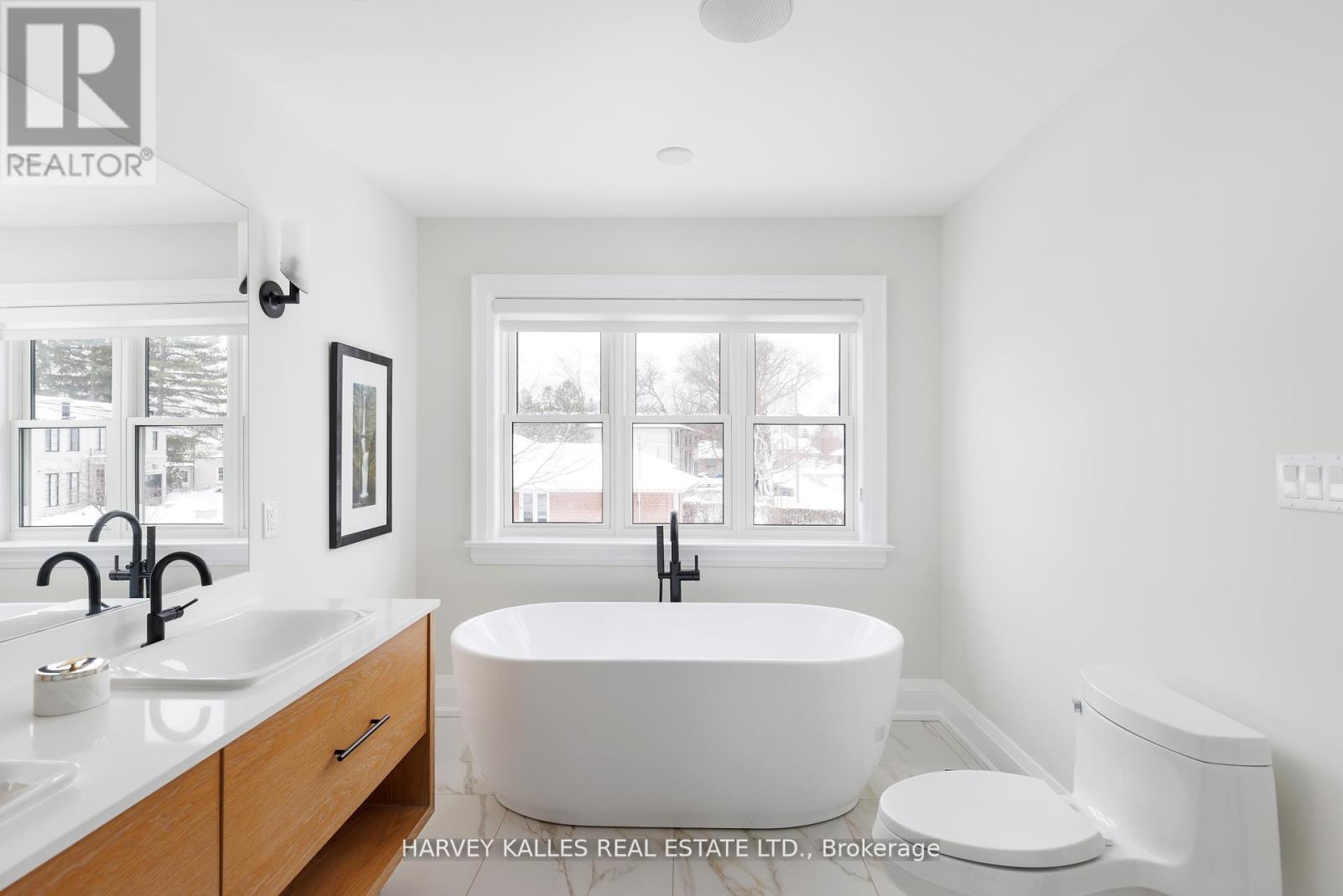 588 Stephens Crescent, Oakville, Ontario  L6K 1Y3 - Photo 32 - W12715148