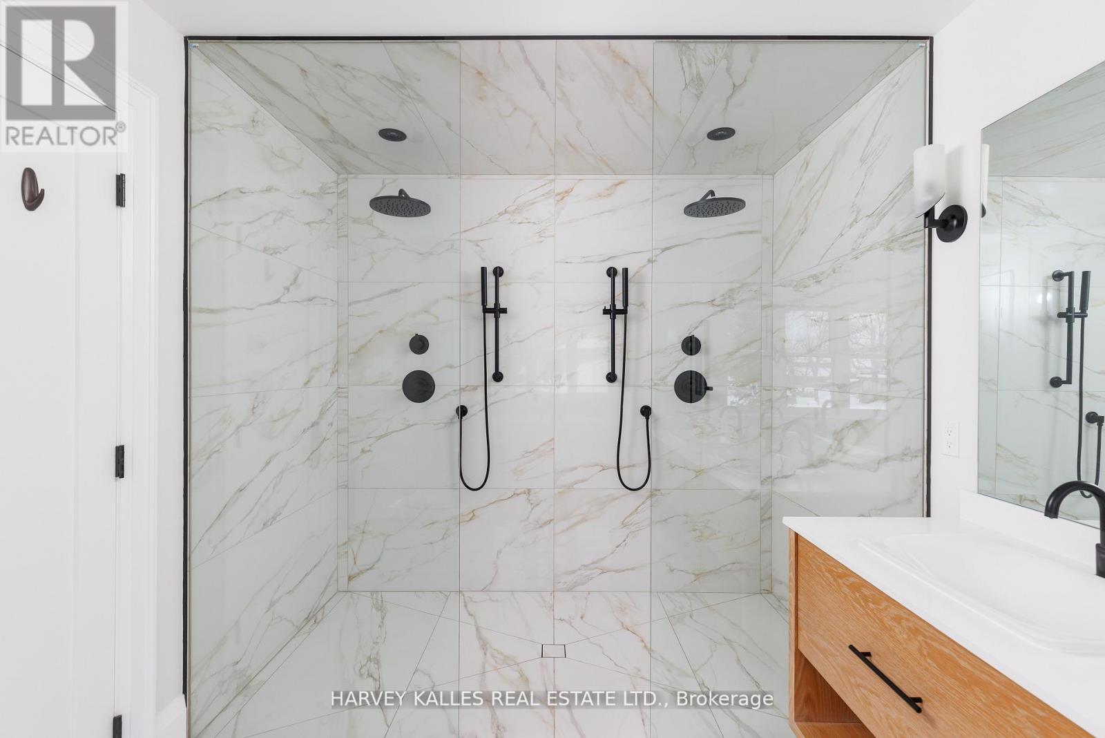 588 Stephens Crescent, Oakville, Ontario  L6K 1Y3 - Photo 33 - W12715148