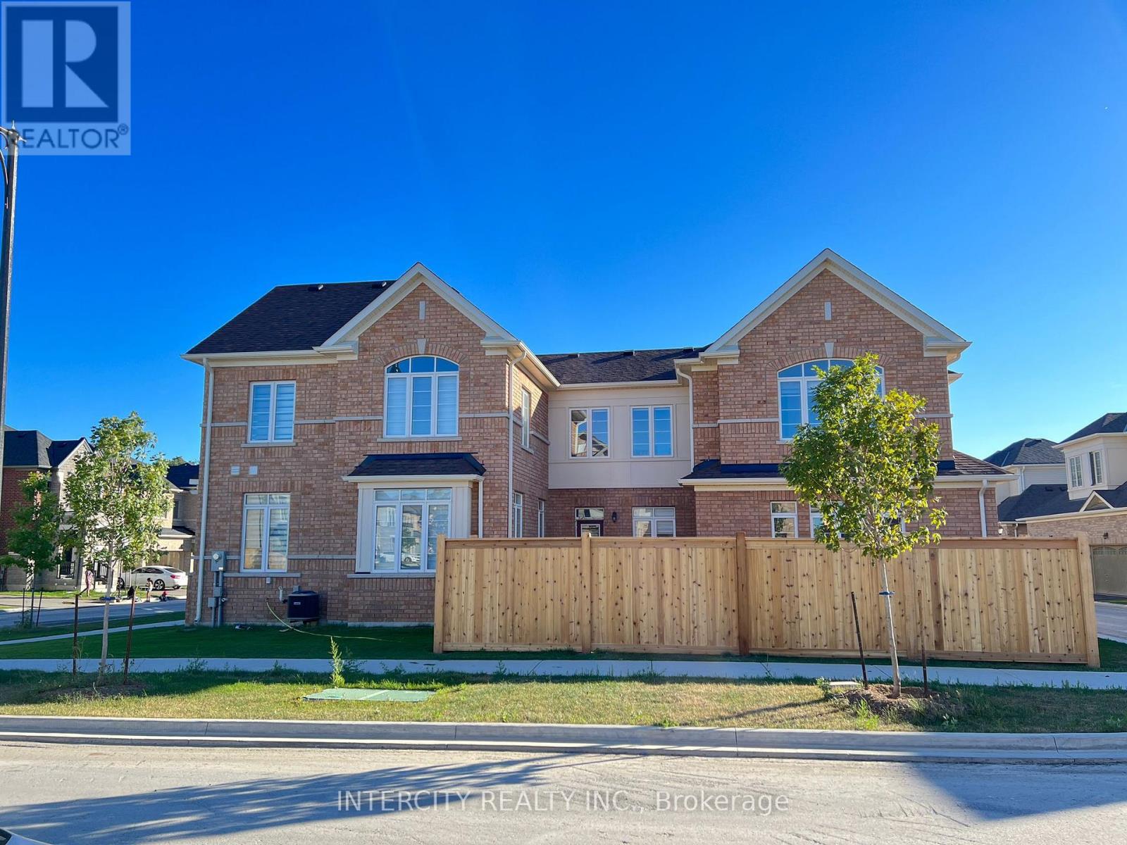 26 BLOCK ROAD, Brampton, Ontario