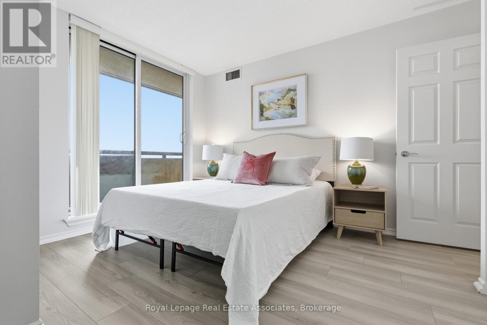 1004 - 10 Malta Avenue, Brampton, Ontario  L6Y 4G6 - Photo 13 - W12715196