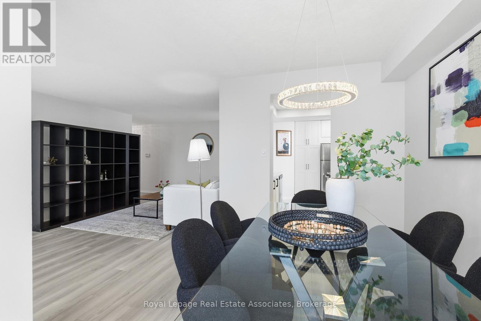 1004 - 10 Malta Avenue, Brampton, Ontario  L6Y 4G6 - Photo 6 - W12715196