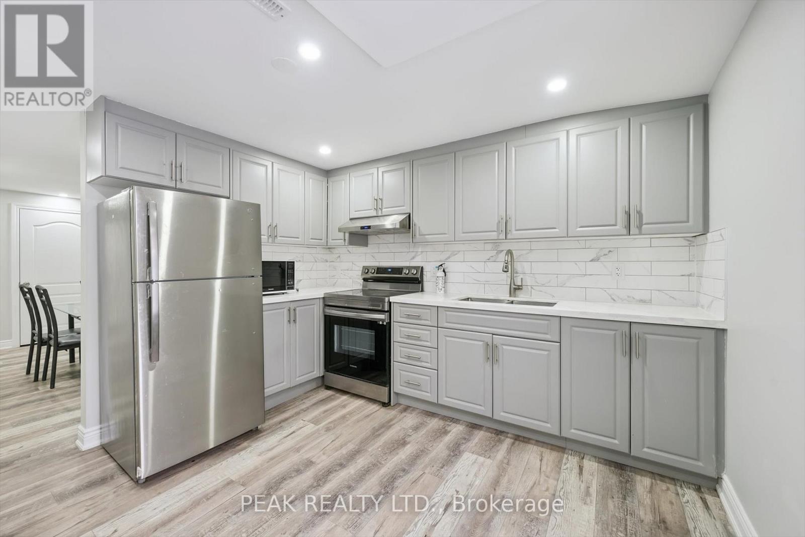 70 Daffodil Place, Brampton, Ontario  L6Y 3B5 - Photo 5 - W12715202