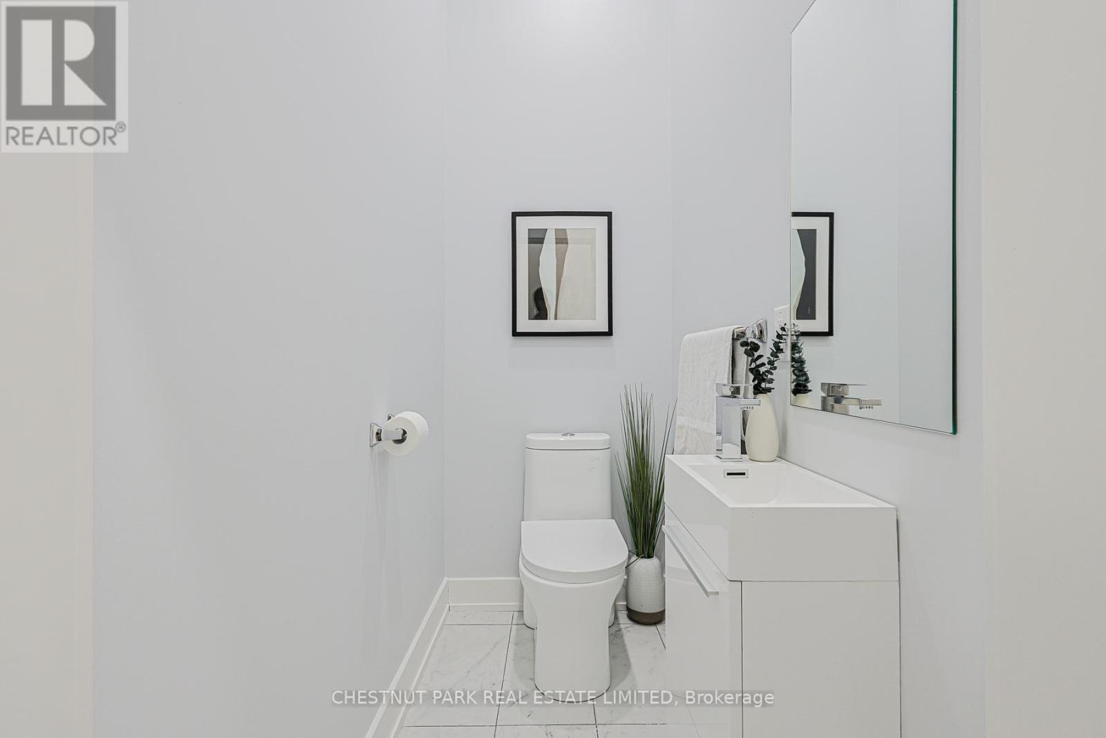 599 Soudan Avenue, Toronto, Ontario  M4S 1X1 - Photo 35 - C12715018