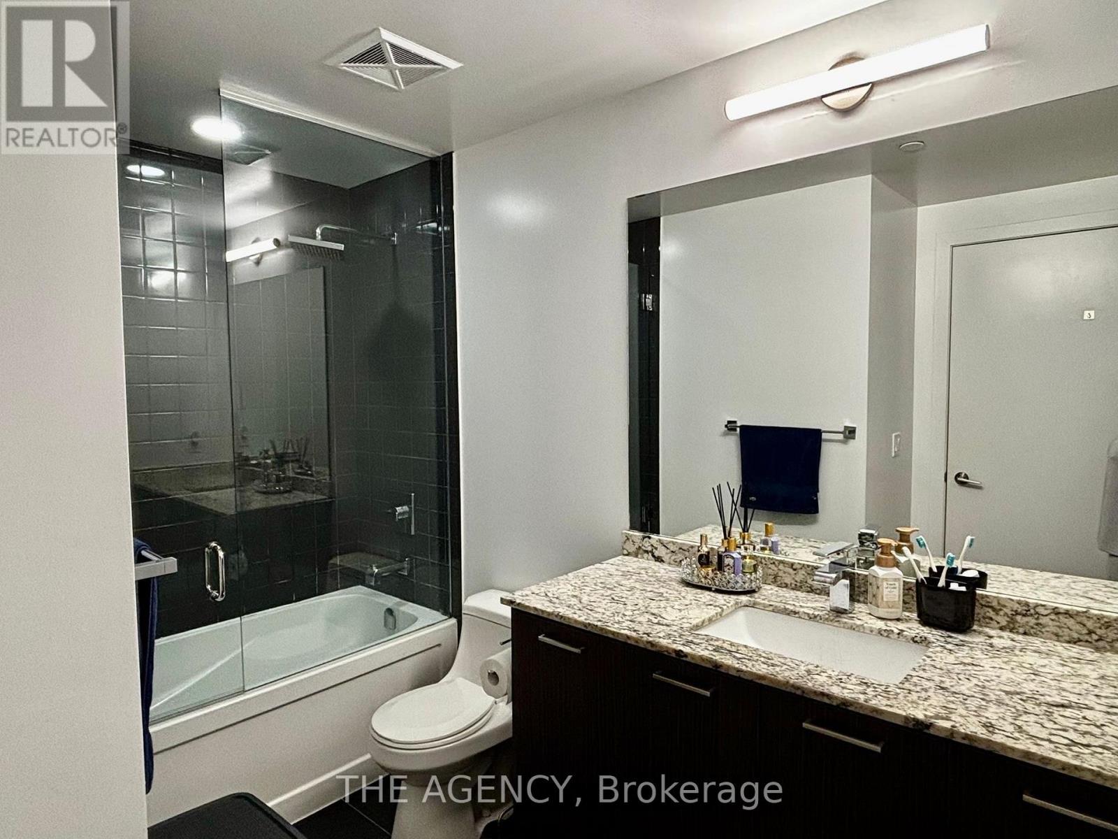 739 - 9471 Yonge Street, Richmond Hill, Ontario  L4C 0Z5 - Photo 12 - N12715048