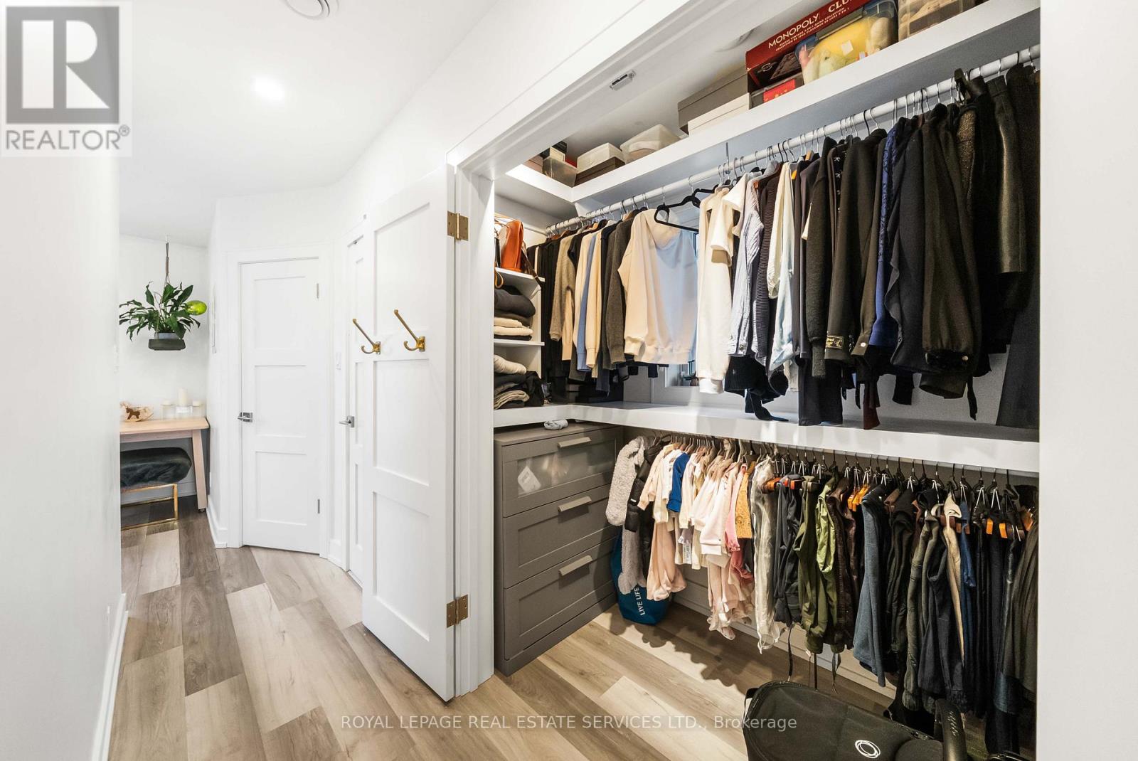 50 Arcadian Circle, Toronto, Ontario  M8W 2Y9 - Photo 32 - W12701580