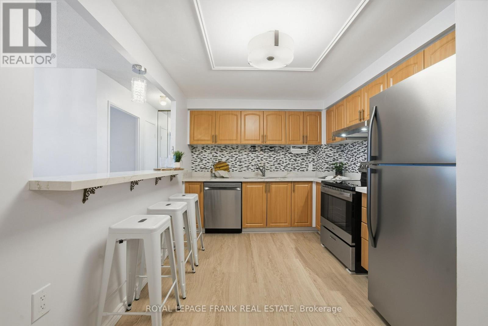 710 - 711 Rossland Road E, Whitby, Ontario  L1N 8Z1 - Photo 6 - E12715258