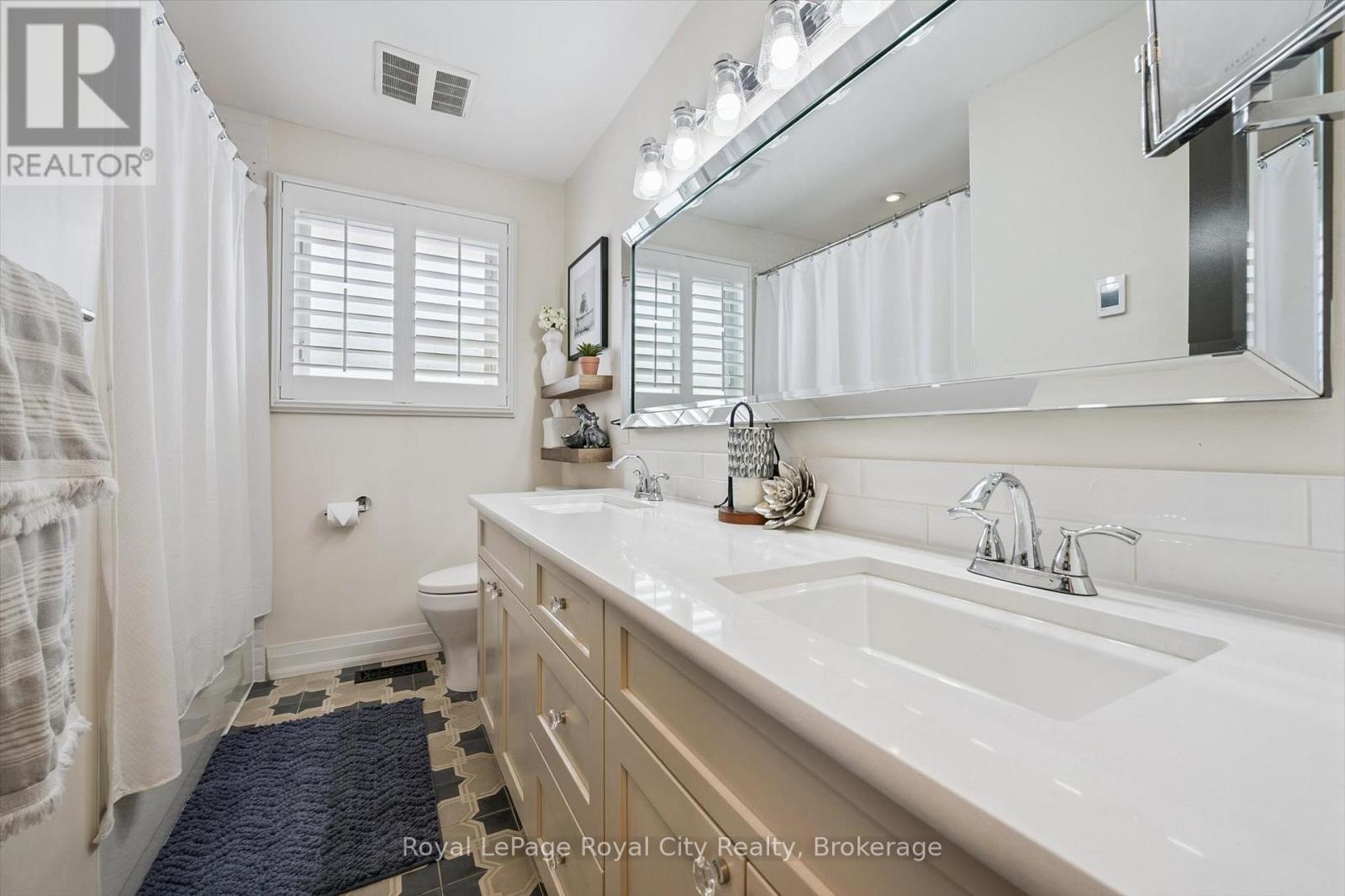 18 Uplands Place, Guelph, Ontario  N1E 3R4 - Photo 16 - X12715266