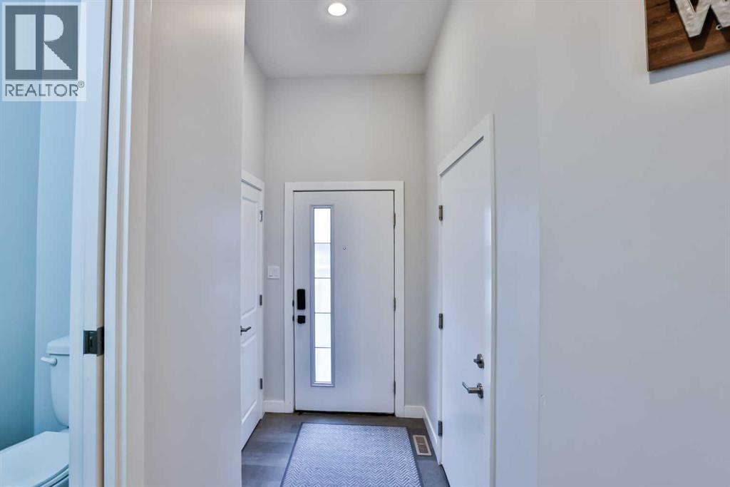 4, 73 Aquitania Circle W, Lethbridge, Alberta  T1J 5M5 - Photo 6 - A2272271