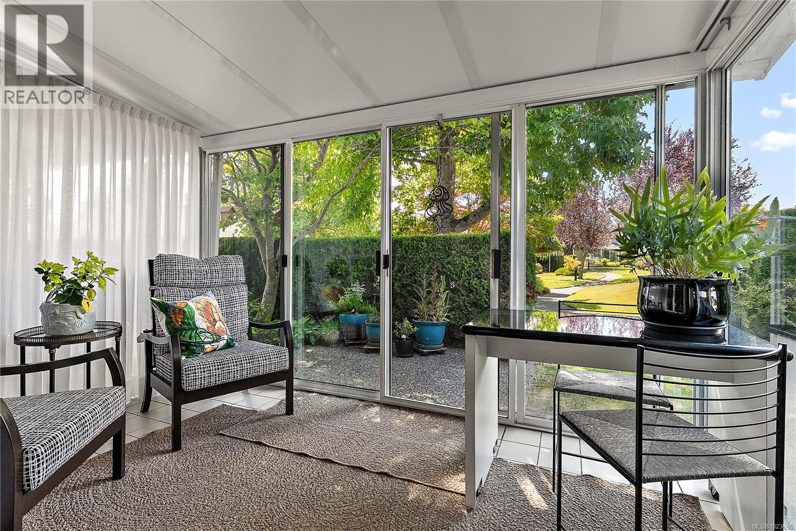 98 2600 Ferguson Rd, Central Saanich, British Columbia  V8M 2C1 - Photo 5 - 1023686