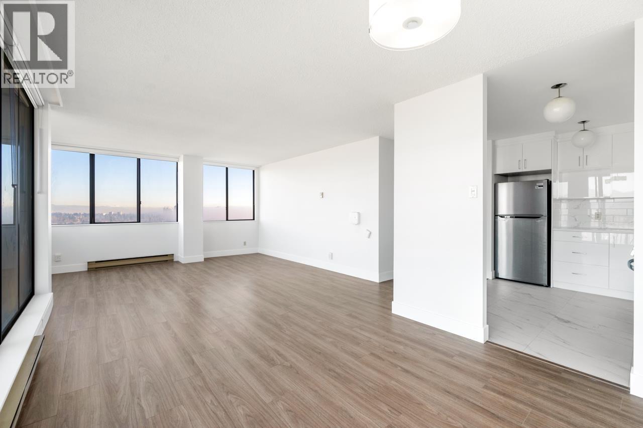 1702 6540 Burlington Avenue, Burnaby, British Columbia  V5H 4G3 - Photo 3 - R3081457