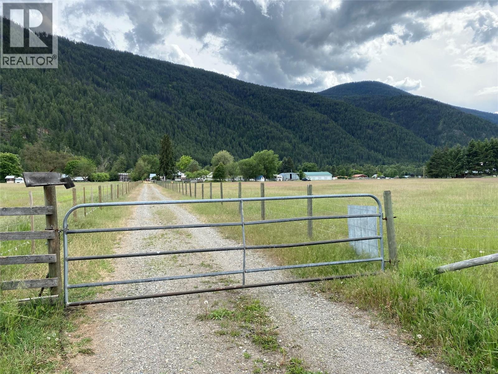 500 Atwood Road, Grand Forks, British Columbia  V0H 1H9 - Photo 1 - 10373420