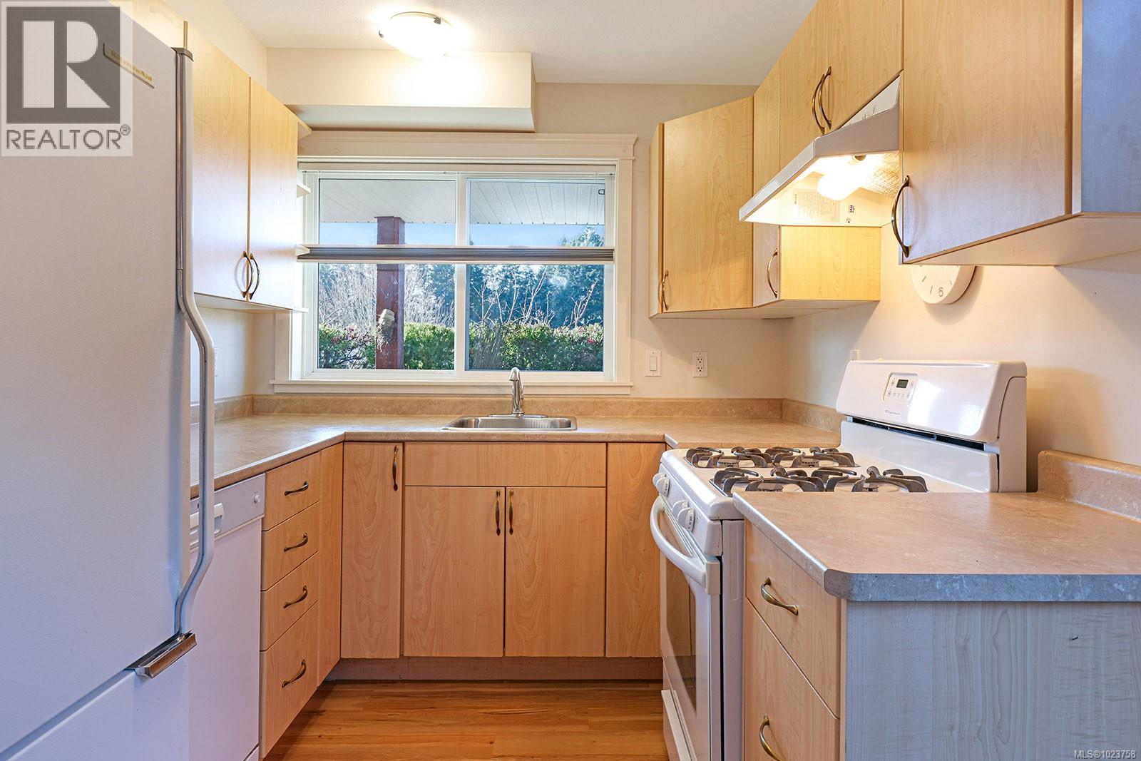 2471 Avro Arrow Dr, Comox, British Columbia  V9M 0A6 - Photo 31 - 1023758