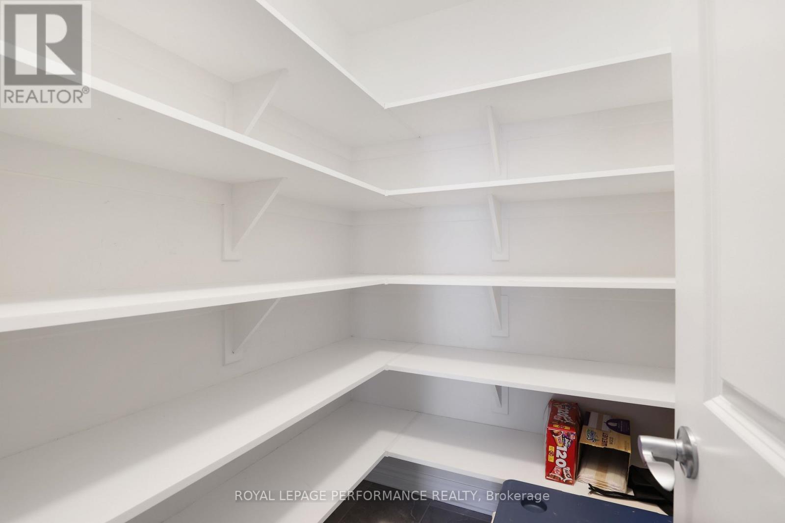 1011 Kijik Crescent, Ottawa, Ontario  K1X 0G9 - Photo 16 - X12715288