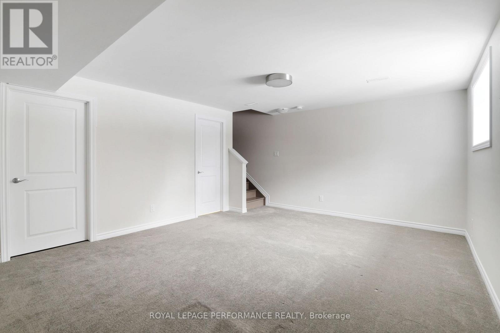 1011 Kijik Crescent, Ottawa, Ontario  K1X 0G9 - Photo 32 - X12715288