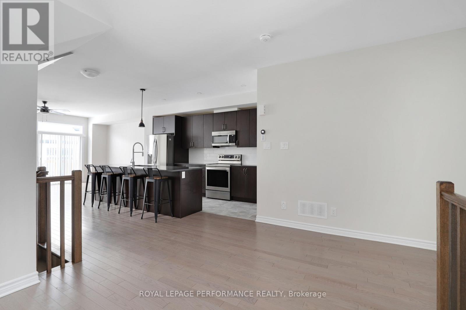 1011 Kijik Crescent, Ottawa, Ontario  K1X 0G9 - Photo 6 - X12715288