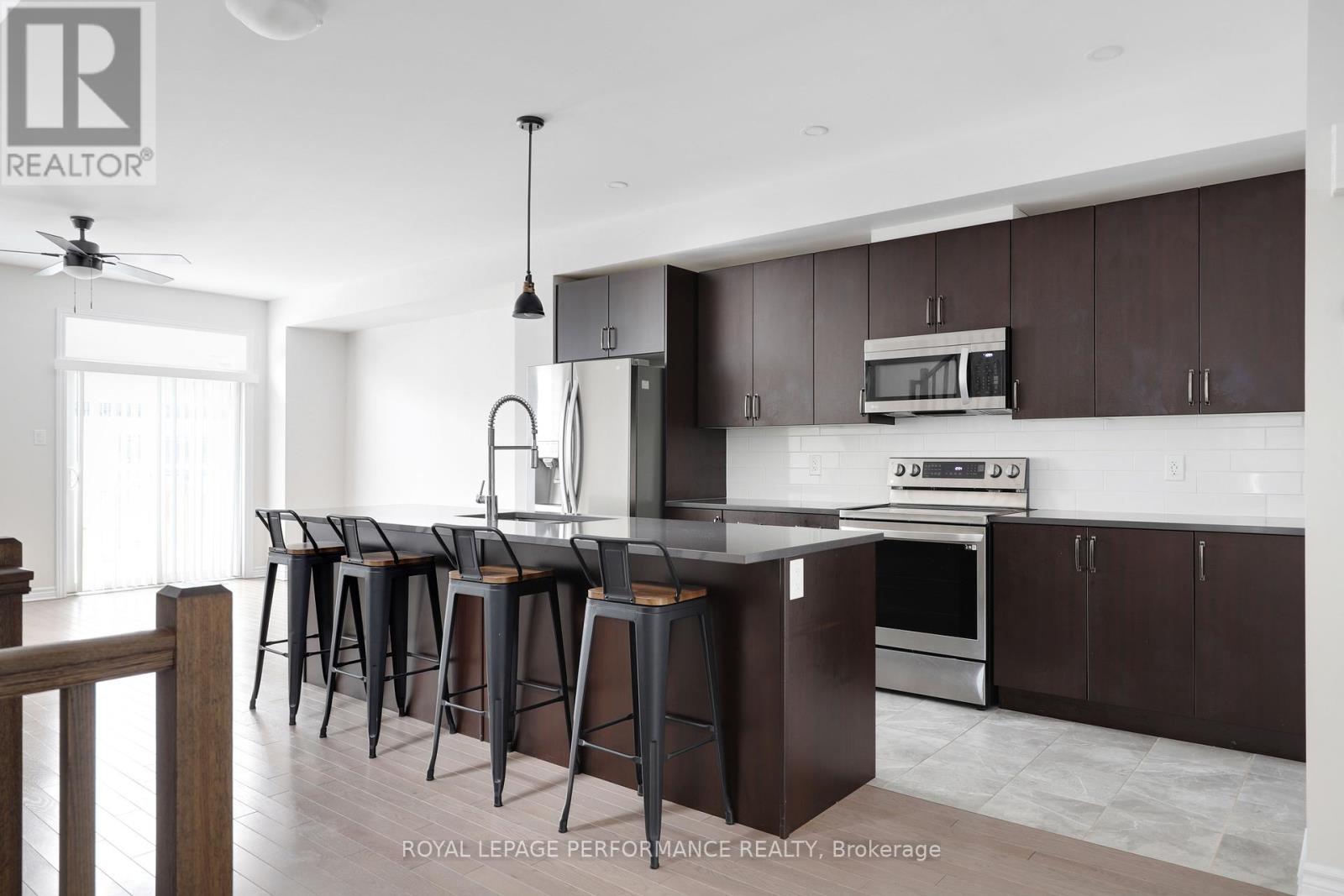 1011 Kijik Crescent, Ottawa, Ontario  K1X 0G9 - Photo 7 - X12715288