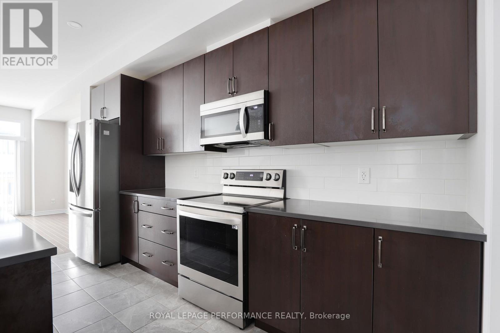 1011 Kijik Crescent, Ottawa, Ontario  K1X 0G9 - Photo 9 - X12715288