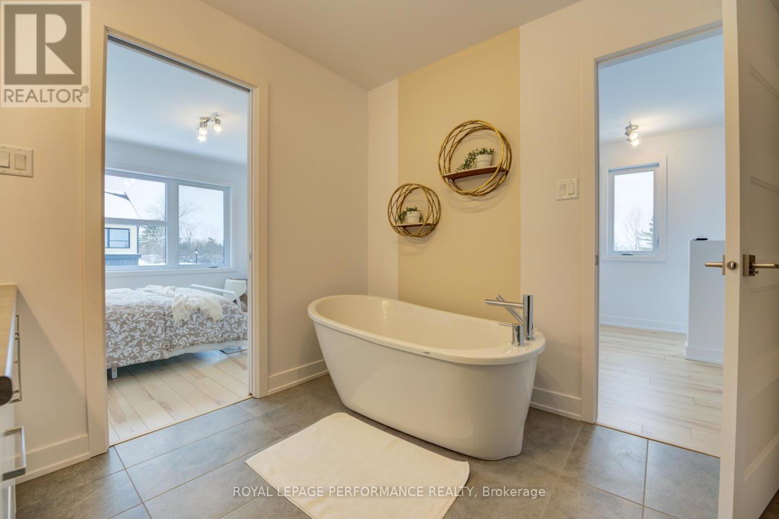 2513 Gray Crescent, Clarence-Rockland, Ontario  K4K 0H3 - Photo 31 - X12715316